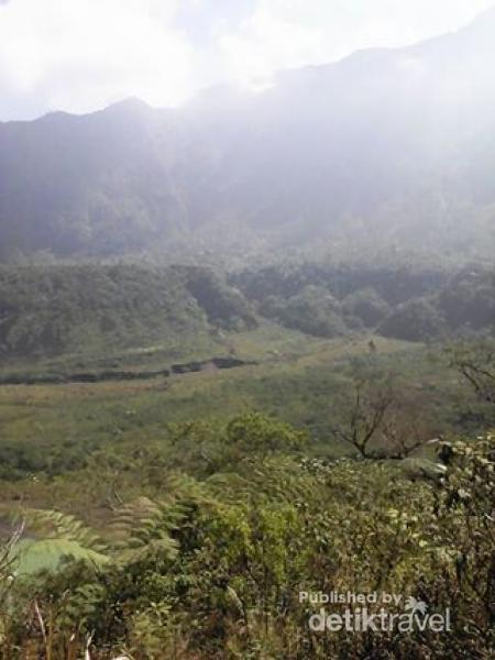 Akhir Pekan di Tasikmalaya ke Kawah Gunung  Galunggung  8