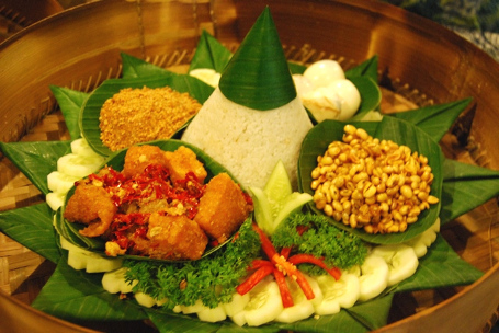 6 Makna Sajian Nasi Tumpeng yang Lezat - 7