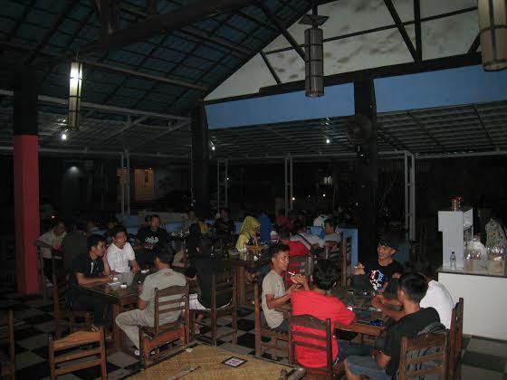 Geliat Kota 1001 Warung Kopi di Belitung Timur