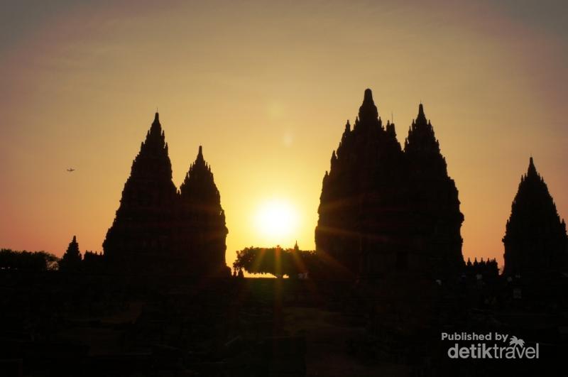 Senja yang Indah di Candi Prambanan - 5