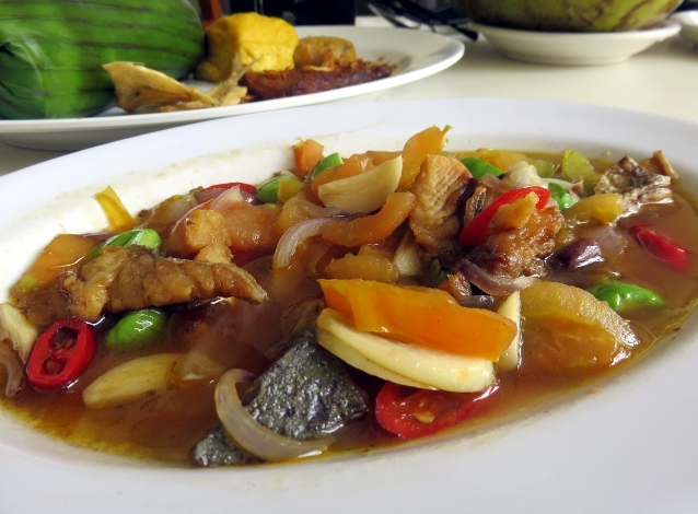 Kedai Boboko: Sedapnya Nasi Timbel Plus Tumis Jambal Petai yang Renyah Kedai Boboko: Sedapnya Nasi Timbel Plus Tumis Jambal Petai yang Renyah