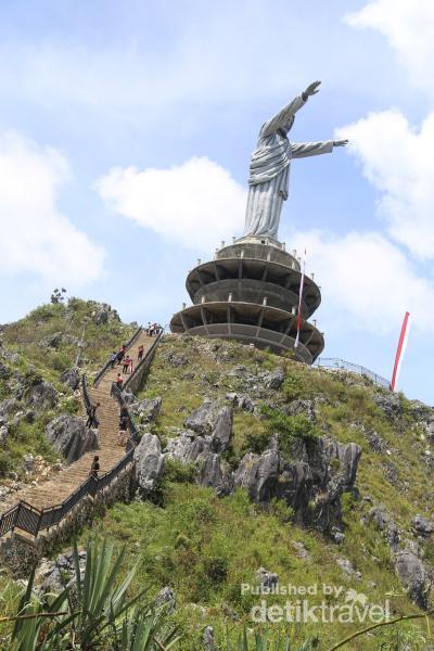 Melihat Patung Yesus Raksasa di Tana Toraja - 4