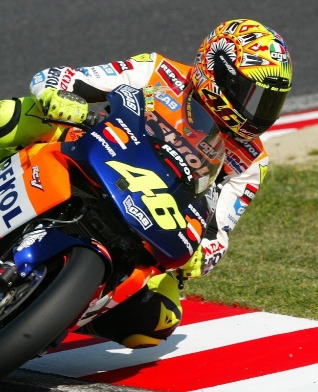 50 Helm  Keren  Valentino Rossi