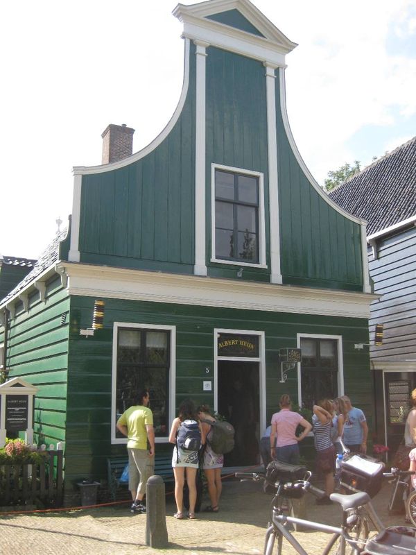 Pesona Kincir Angin dan Wisata Zaanse Schans, Belanda - 2