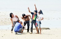 Pasang Aksi Suka-suka Pasang Aksi Suka-suka