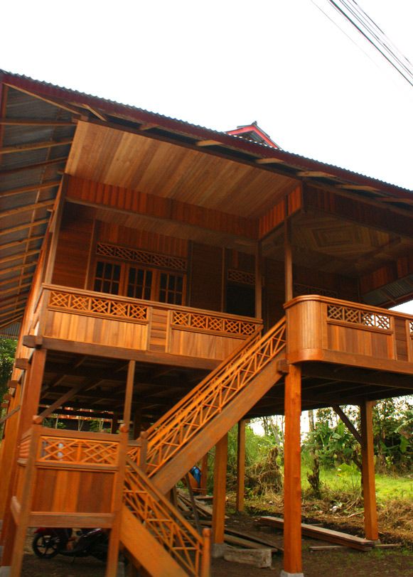 Lihat dan Bawa Pulang Rumah  Kayu  di Desa Woloan Tomohon  2