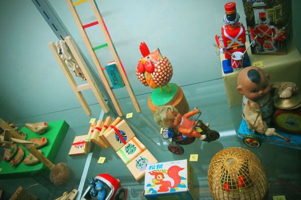 Museum Anak Kolong Tangga, Mesin Waktu Penuh Nostalgia