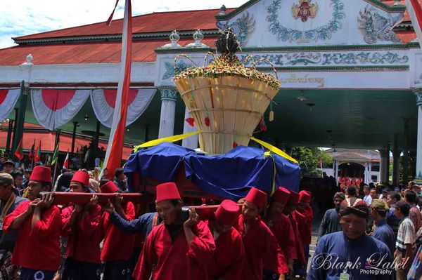 Grebeg Maulud di Yogya yang Selalu Meriah - 3