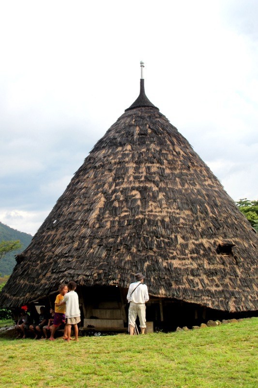 Ini Wajah Indah & Misterius Kampung Wae Rebo - 4