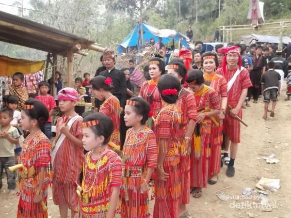 Seperti Ini Upacara Kematian di Toraja  7