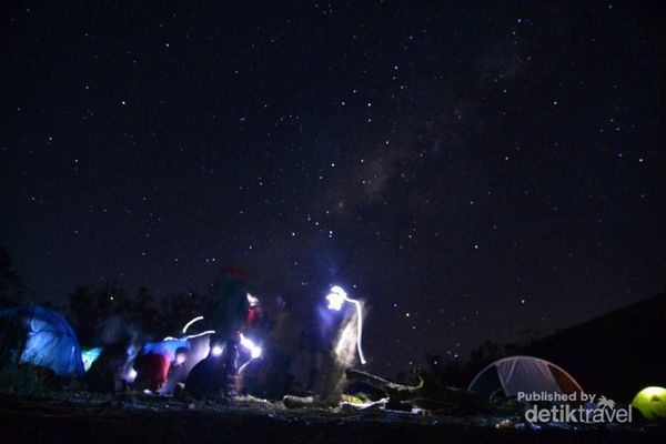 Berburu Bintang di  Puncak Guntur 4