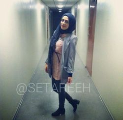 Hijab Style: Gaya Stylish Si Cantik Asal Swedia, Setareeh - 2