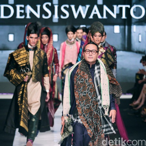 Fashion Show di London, Deden Siswanto Audisi Model Lewat E-mail Fashion Show di London, Deden Siswanto Audisi Model Lewat E-mail