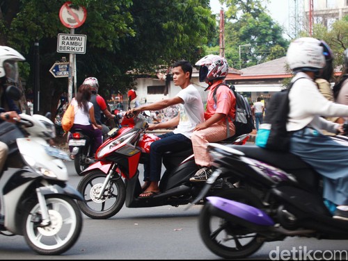 Transportasi Umum Minim, Di Daerah ada yang Perbolehkan Berkendara Tanpa SIM