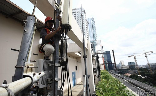 XL Galakkan Pembangunan Fiber Optik