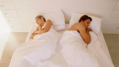 Baper Setelah Bercinta Juga Terjadi pada Laki-laki Baper Setelah Bercinta Juga Terjadi pada Laki-laki
