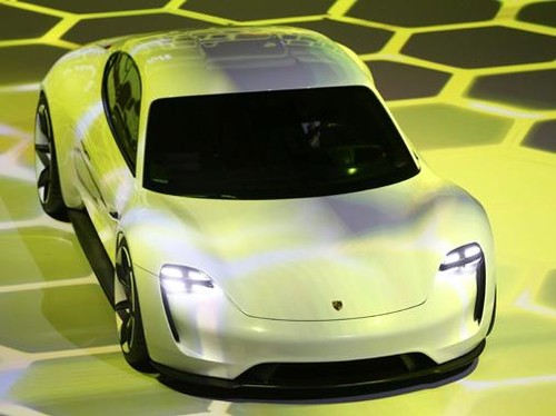 Ada Mission E, Porsche Ingin Jualan 20.000 Mobil Listrik Setahun