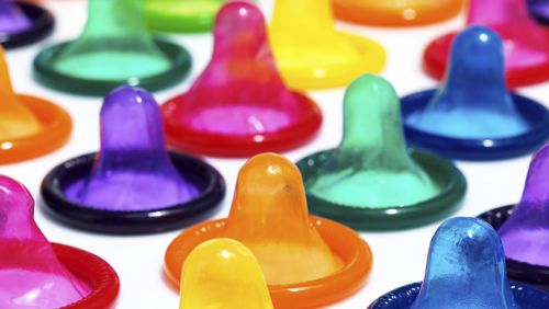 Ini Sebabnya Risiko Vaginosis Meningkat Saat Bercinta Tanpa Kondom Ini Sebabnya Risiko Vaginosis Meningkat Saat Bercinta Tanpa Kondom