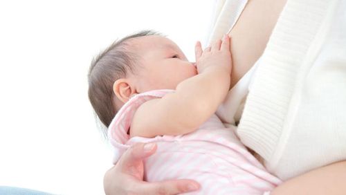 Ingat, Ibu Batuk Pilek Tetap Bisa Menyusui si Kecil Kok Ingat, Ibu Batuk Pilek Tetap Bisa Menyusui si Kecil Kok