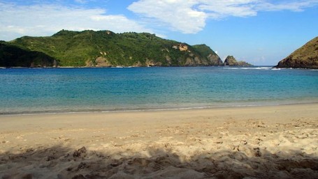 Yuk Foto OOTD Di Pantai  pantai  Cantik Ini Metropolitan id