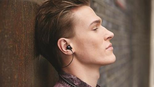 Pakai Rumus Ini Agar Dengarkan Musik Lewat Earphone Tak Bikin Tuli Pakai Rumus Ini Agar Dengarkan Musik Lewat Earphone Tak Bikin Tuli