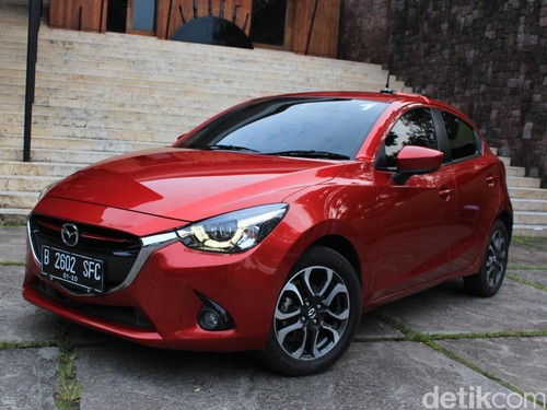 Mazda2 Masih Jadi Unggulan Mazda di Semester I 2016