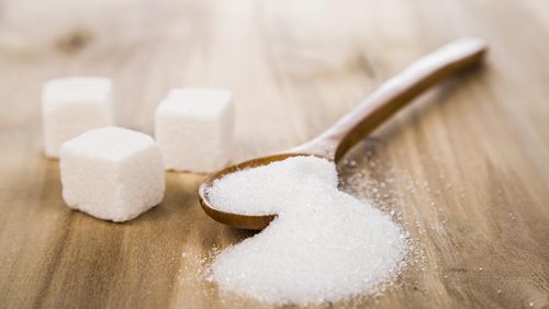 Ciri-ciri Orang yang Kebanyakan Makan Gula, Anda Salah Satunya? 1 Ciri-ciri Orang yang Kebanyakan Makan Gula, Anda Salah Satunya? 1
