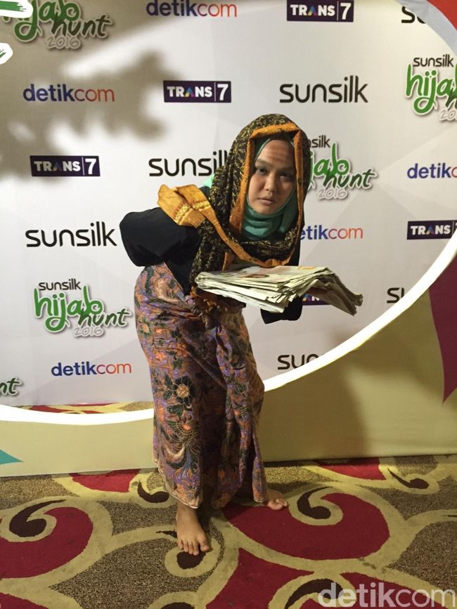 'Nenek' Ini Pukau Juri Sunsilk Hijab Hunt 2016 di Palembang