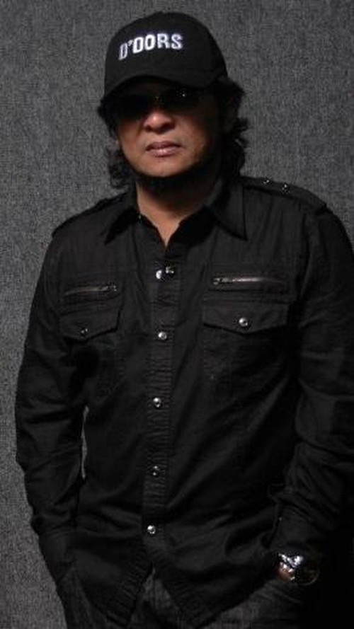Sang Anak Akan Teruskan Jejak Musik Deddy Dores Sang Anak Akan Teruskan Jejak Musik Deddy Dores