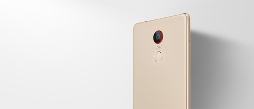 ZTE Siapkan Ponsel dengan Baterai Jumbo