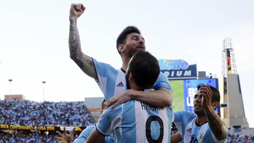 "Bandar Bola - Gol Dan Assist Messi Bantu Argentina Kalahkan Venezuela"