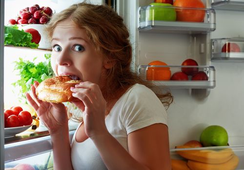 Nafsu Makan Naik Jelang Haid, Pertanda Gangguan Hormonal? Nafsu Makan Naik Jelang Haid, Pertanda Gangguan Hormonal?
