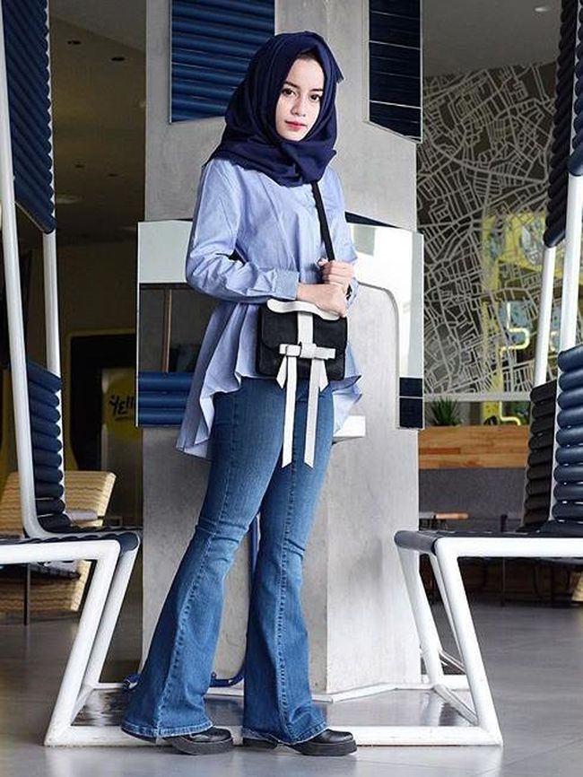  Foto  Cara Dian Pelangi Selebgram Hijab Tampil Stylish 