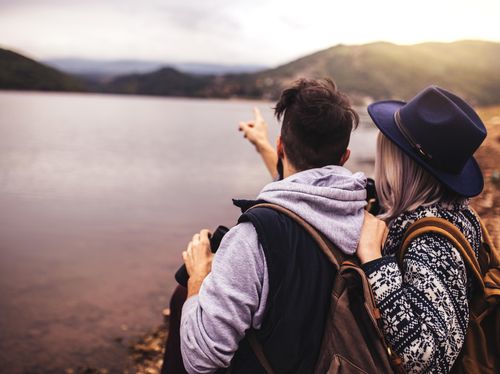 Hubungan Antar Sahabat yang Runyam Hubungan Antar Sahabat yang Runyam