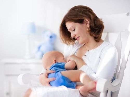 Bayi 1 Bulan Diberi ASI Diselingi Sufor, Adakah Efeknya? Bayi 1 Bulan Diberi ASI Diselingi Sufor, Adakah Efeknya?
