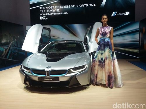 Curi Perhatian di GIIAS 2016, BMW i8 Akan Diperkenalkan ke Beberapa Kementerian