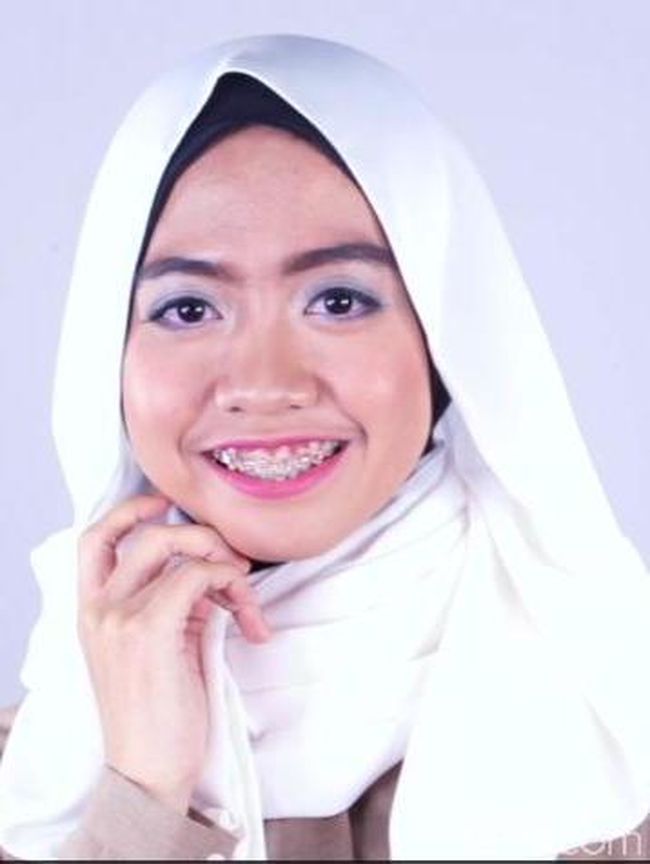 Tutorial Hijab untuk Traveling Ala Juara 1 Sunsilk Hijab 