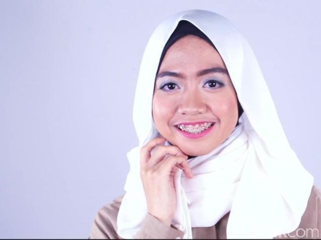 Tutorial Hijab untuk Kuliah Ala Juara 1 Sunsilk Hijab Hunt 