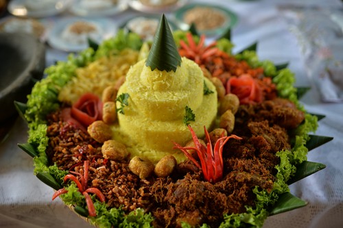 Mau Ikut Lomba Tumpeng? Ini 5 Tips Menyusun Tumpeng yang Baik Mau Ikut Lomba Tumpeng? Ini 5 Tips Menyusun Tumpeng yang Baik