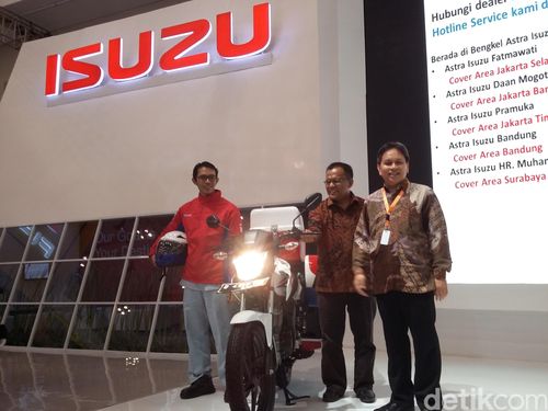 Kendaraan Rusak, Isuzu Kirim Bengkel Berjalan Pakai Motor