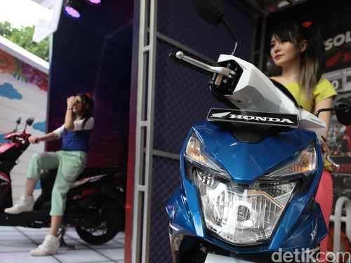 8 Jam, Honda BeAT ESP Terjual 1.330 Unit