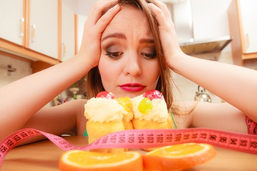 Pakar Diet Ungkap Tips Tetap Langsing Meski Sering Makan di Luar Pakar Diet Ungkap Tips Tetap Langsing Meski Sering Makan di Luar
