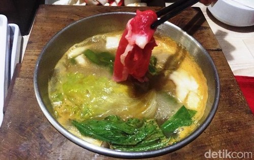 Ini Tanggapan Pemilik Shabu Hachi Soal Maid Menu yang Viral di Media Sosial Ini Tanggapan Pemilik Shabu Hachi Soal Maid Menu yang Viral di Media Sosial