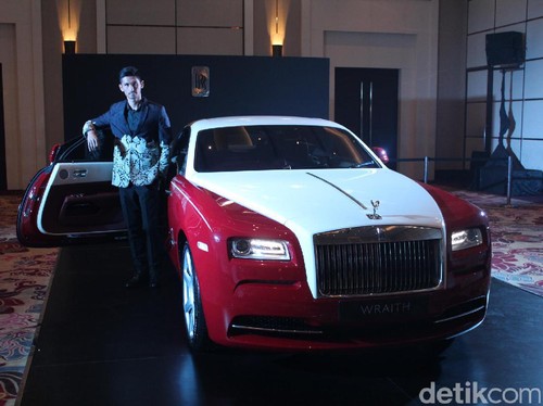 Dahsyat, Peringati Sumpah Pemuda Rolls-Royce Buat Mobil Spesial untuk Indonesia