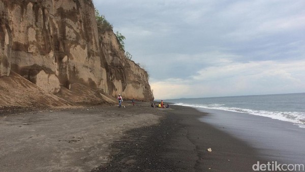 Ini 2 iPantaii iCantiki di Lombok Utara iyangi Belum Banyak 