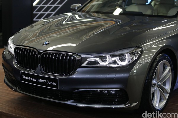 Ini BMW Seri 7 Rakitan Indonesia Ini BMW Seri 7 Rakitan Indonesia