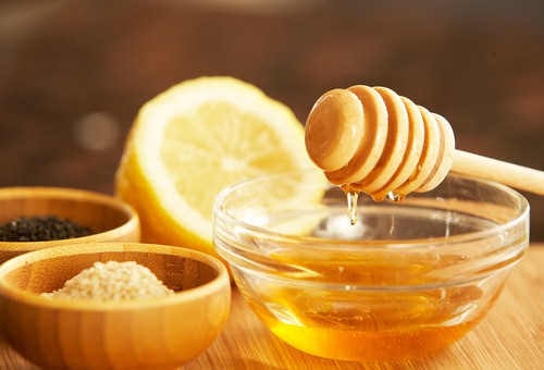 Padukan Madu dengan 8 Bahan Ini untuk Bantu Turunkan Berat Badan (2) Padukan Madu dengan 8 Bahan Ini untuk Bantu Turunkan Berat Badan (2)