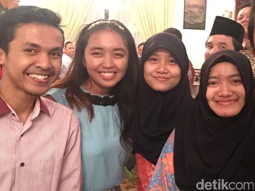 Ketika Anak-anak Indonesia Belajar Menjadi Dokter Kemanusiaan di Kuba Ketika Anak-anak Indonesia Belajar Menjadi Dokter Kemanusiaan di Kuba