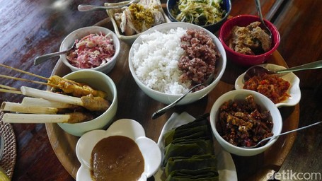 Wisata Budaya Sambil Belajar Masak di Bali, Ini Tempatnya! Wisata Budaya Sambil Belajar Masak di Bali, Ini Tempatnya!