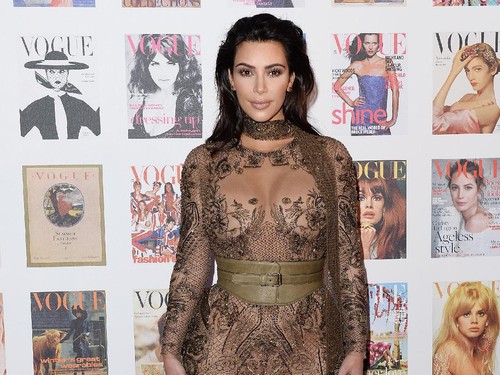 Kim Kardashian Diam-diam Curi Lipstik Kylie Jenner di Toko New York Kim Kardashian Diam-diam Curi Lipstik Kylie Jenner di Toko New York